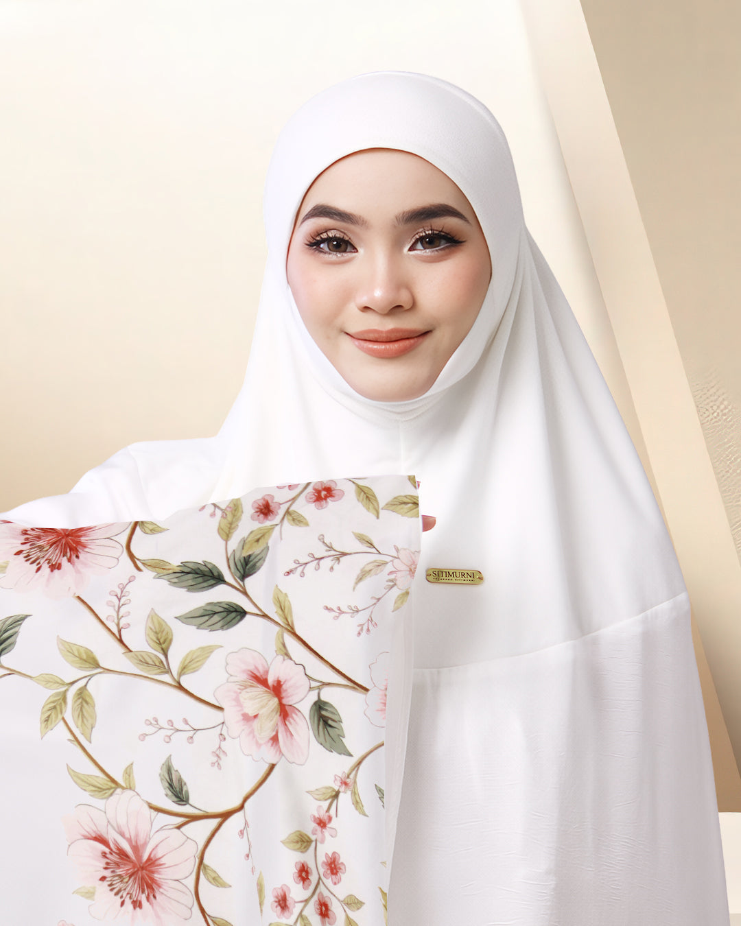 SERI HANANIA IN WHITE