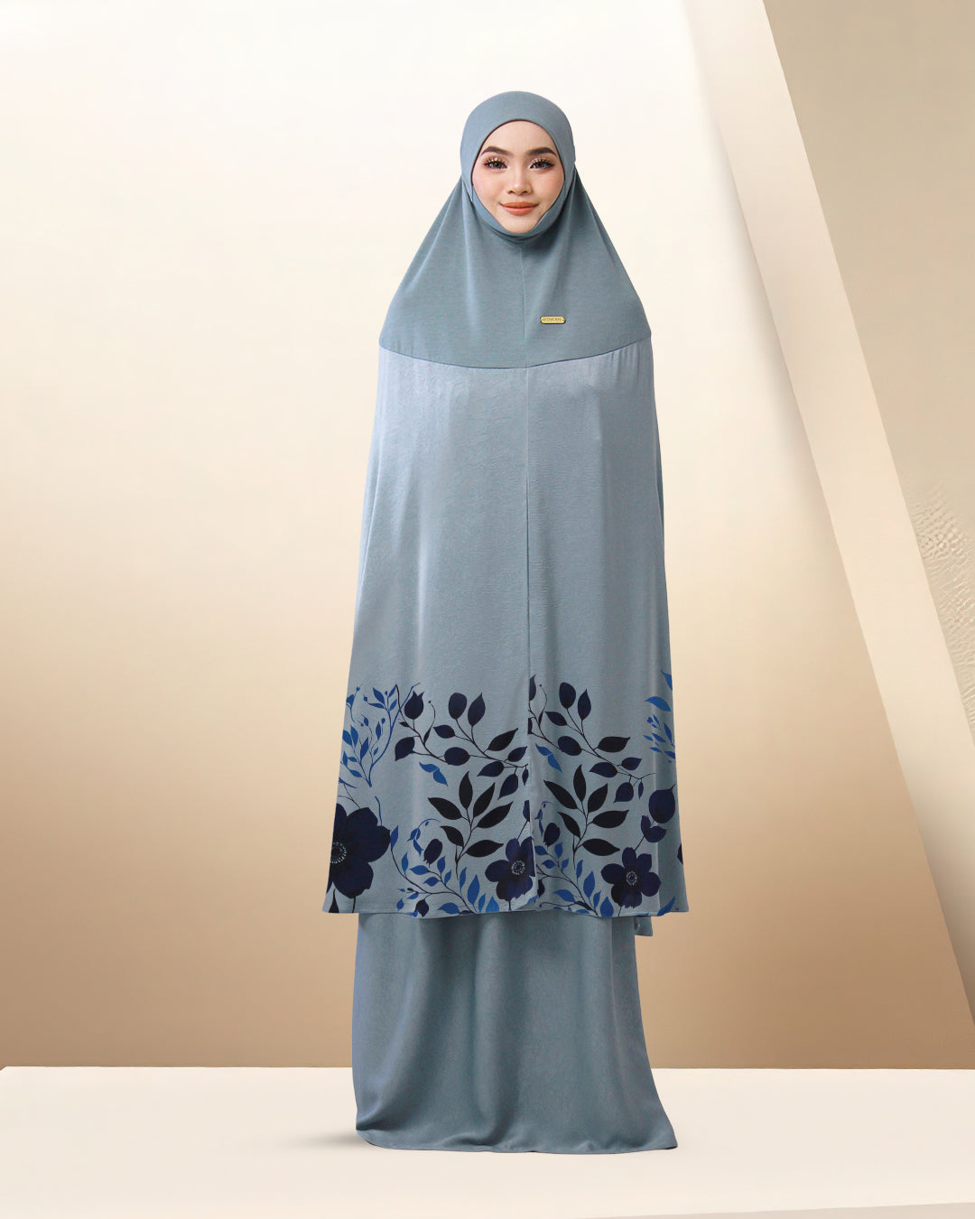 ALYA DAMIA IN TEAL