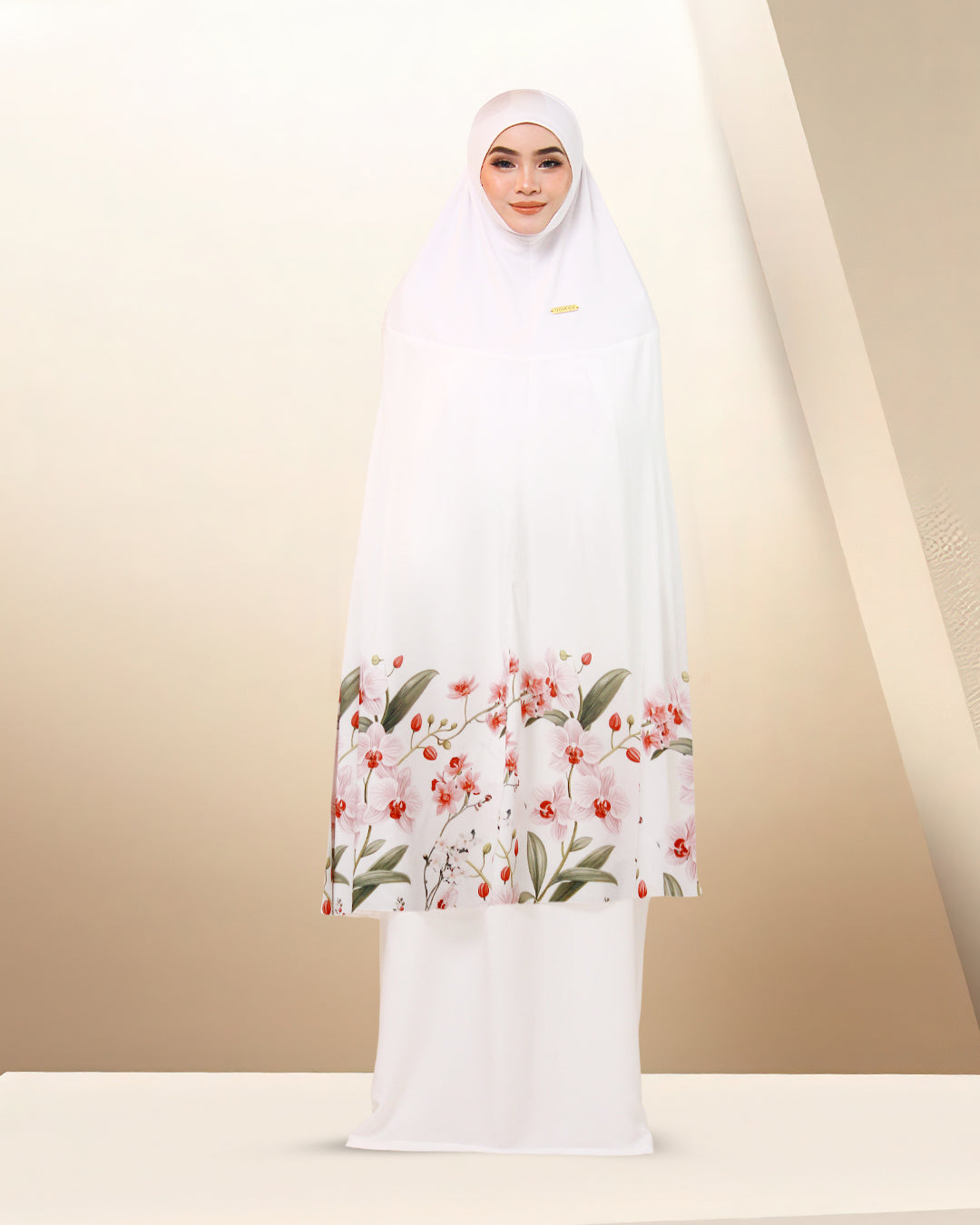 SITI CAMELLIA IN WHITE