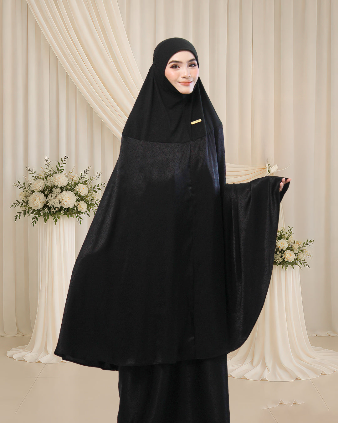 AURA NAJIHAH IN BLACK