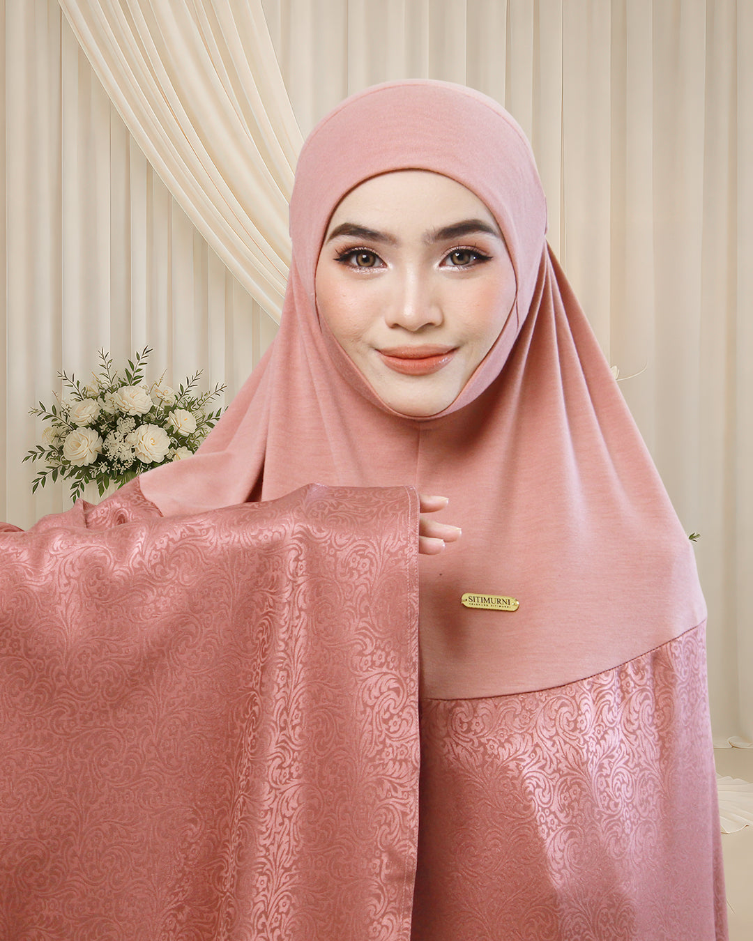 AURA NAJIHAH IN DUSTY PINK