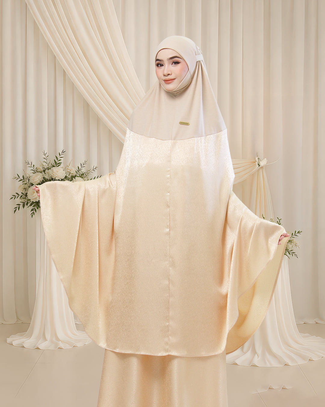 AURA NAJIHAH IN GOLDEN CREAMY