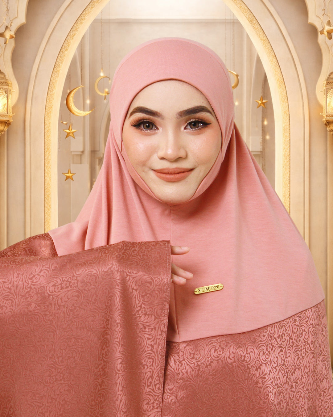 AURA RAMADHANI IN SANDY PINK