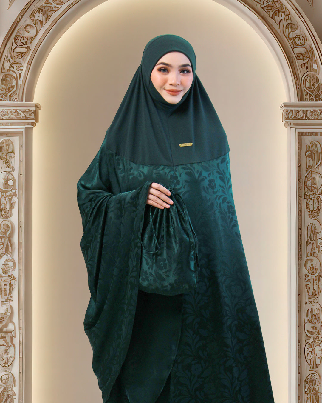 AURA SAKINAH IN EMERALD GREEN