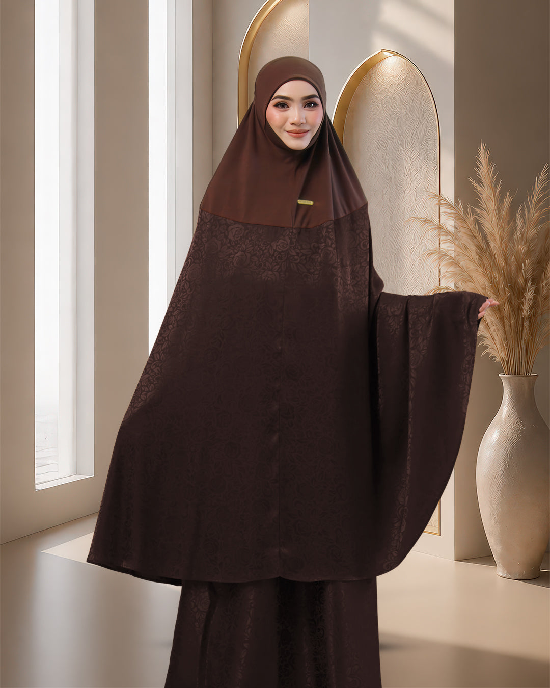 AURA SAFA IN RICH BROWN