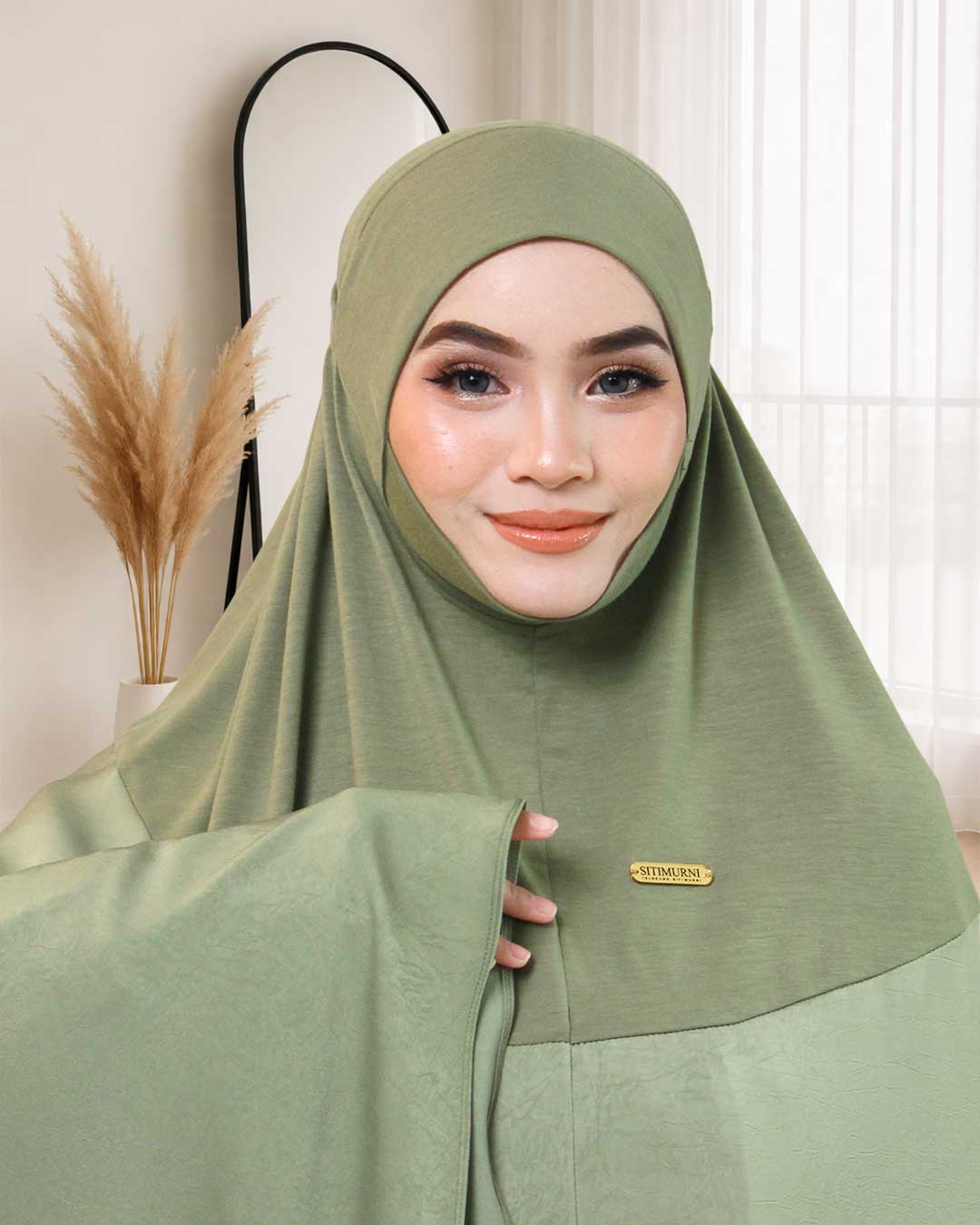 ALWANI IN VERONESE GREEN