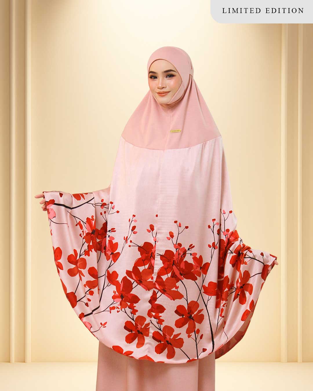 ANIS ZULAIKHA IN PINK