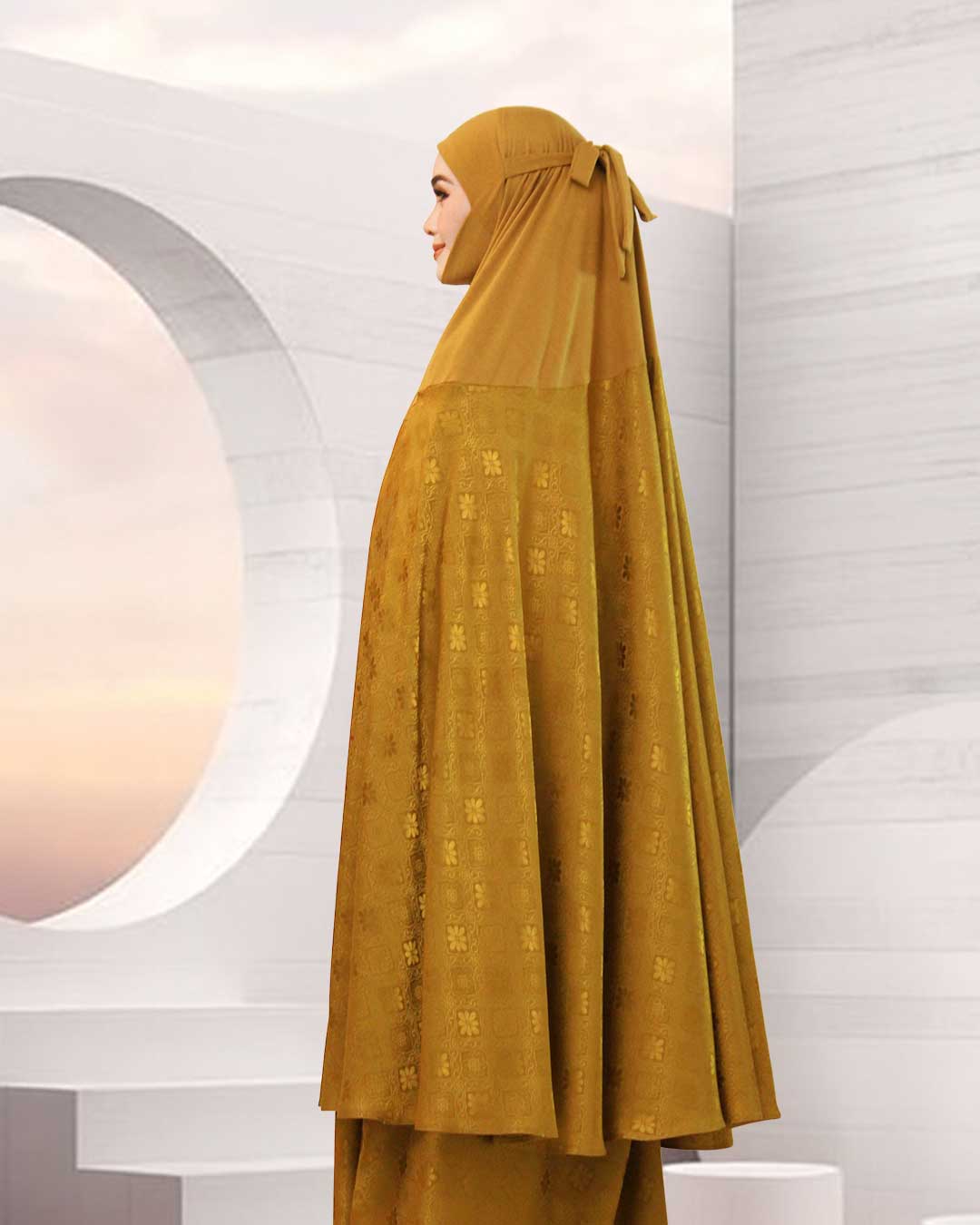 AURA MAHSURI IN GOLDEN