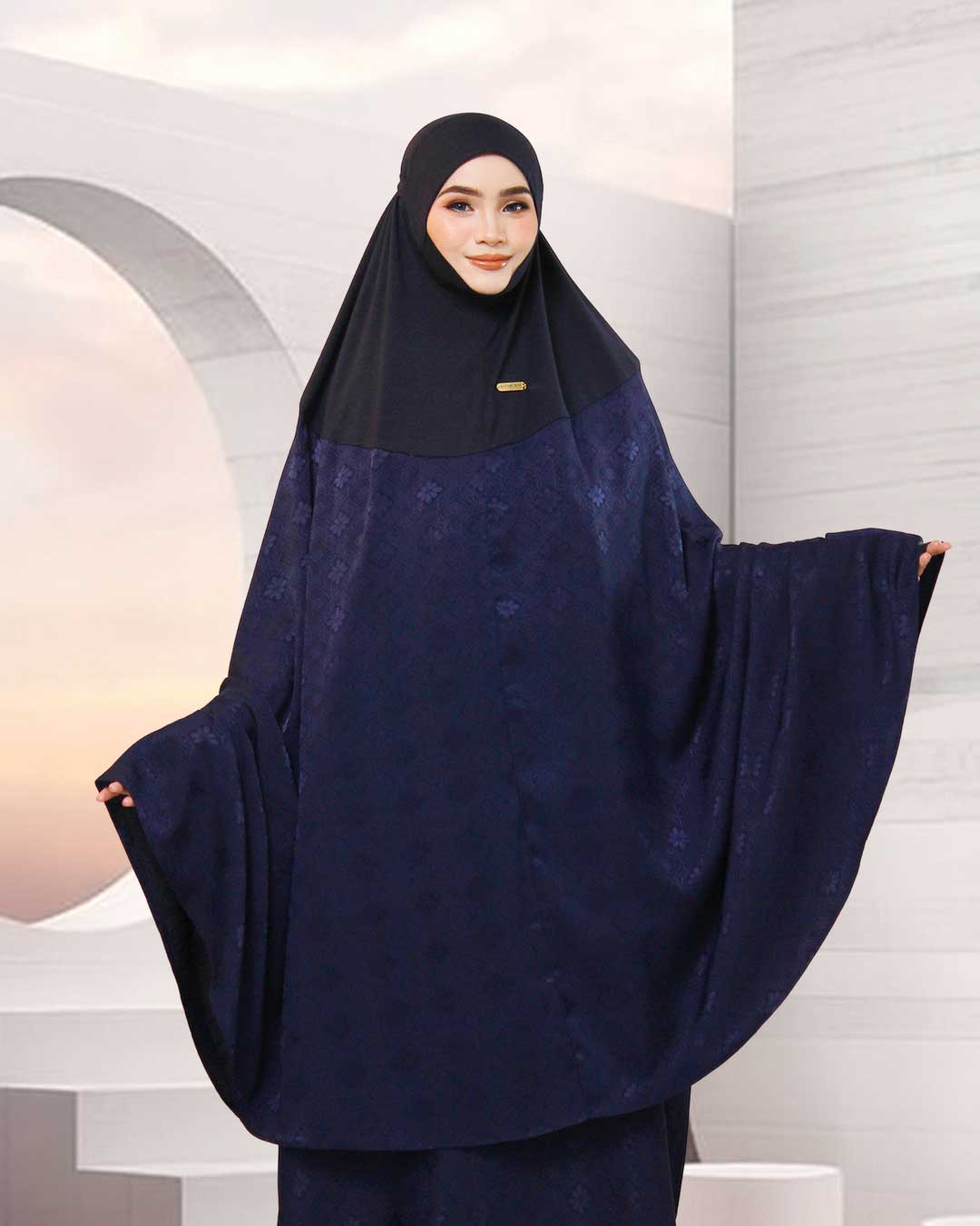 AURA MAHSURI IN NAVY