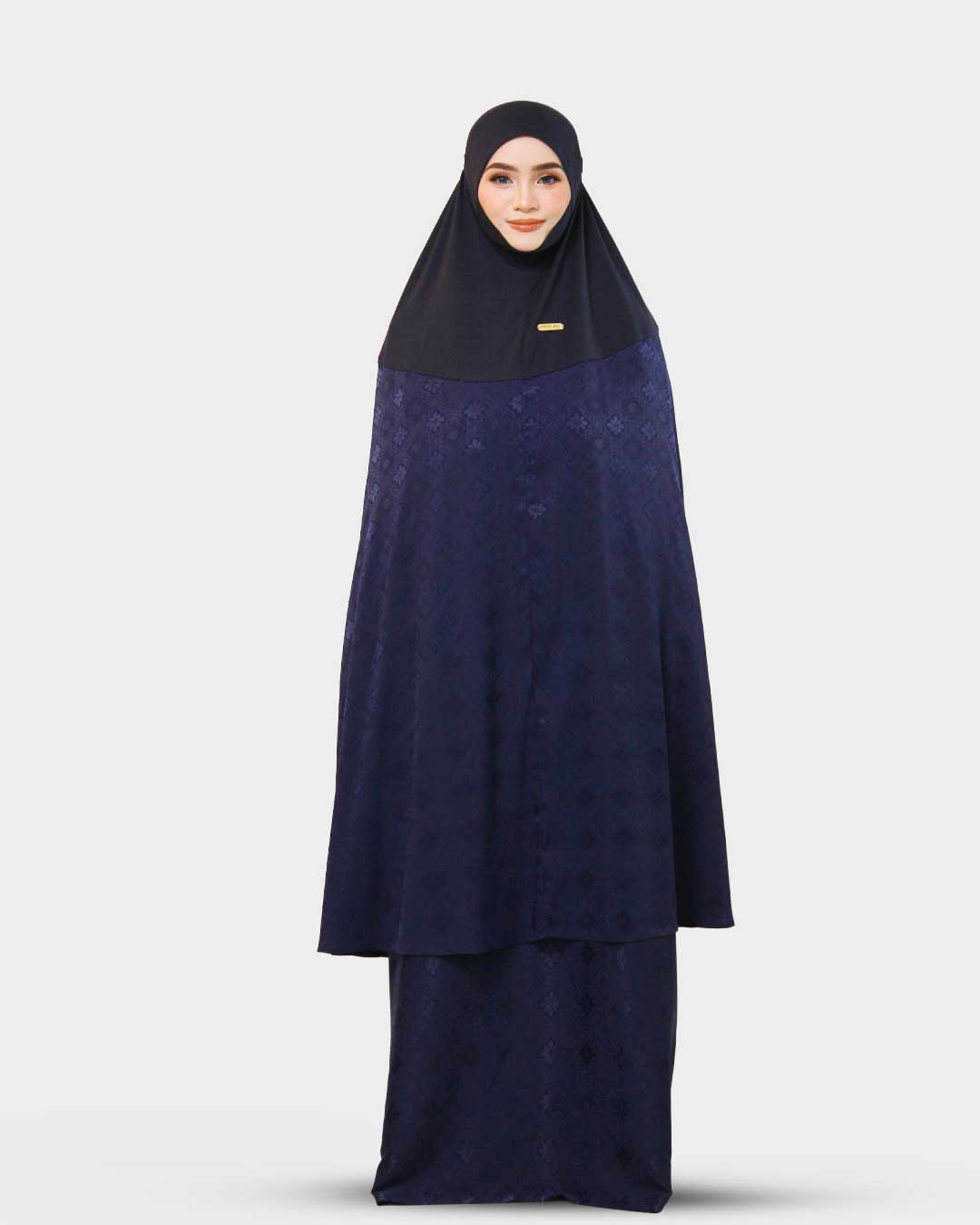 AURA MAHSURI IN NAVY