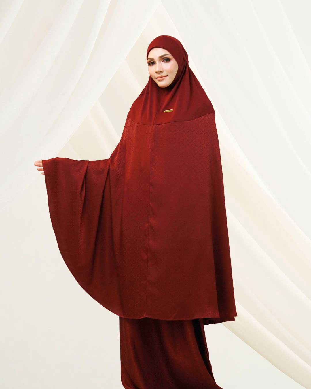 AURA SRIKANDI IN ROYAL BURGUNDY