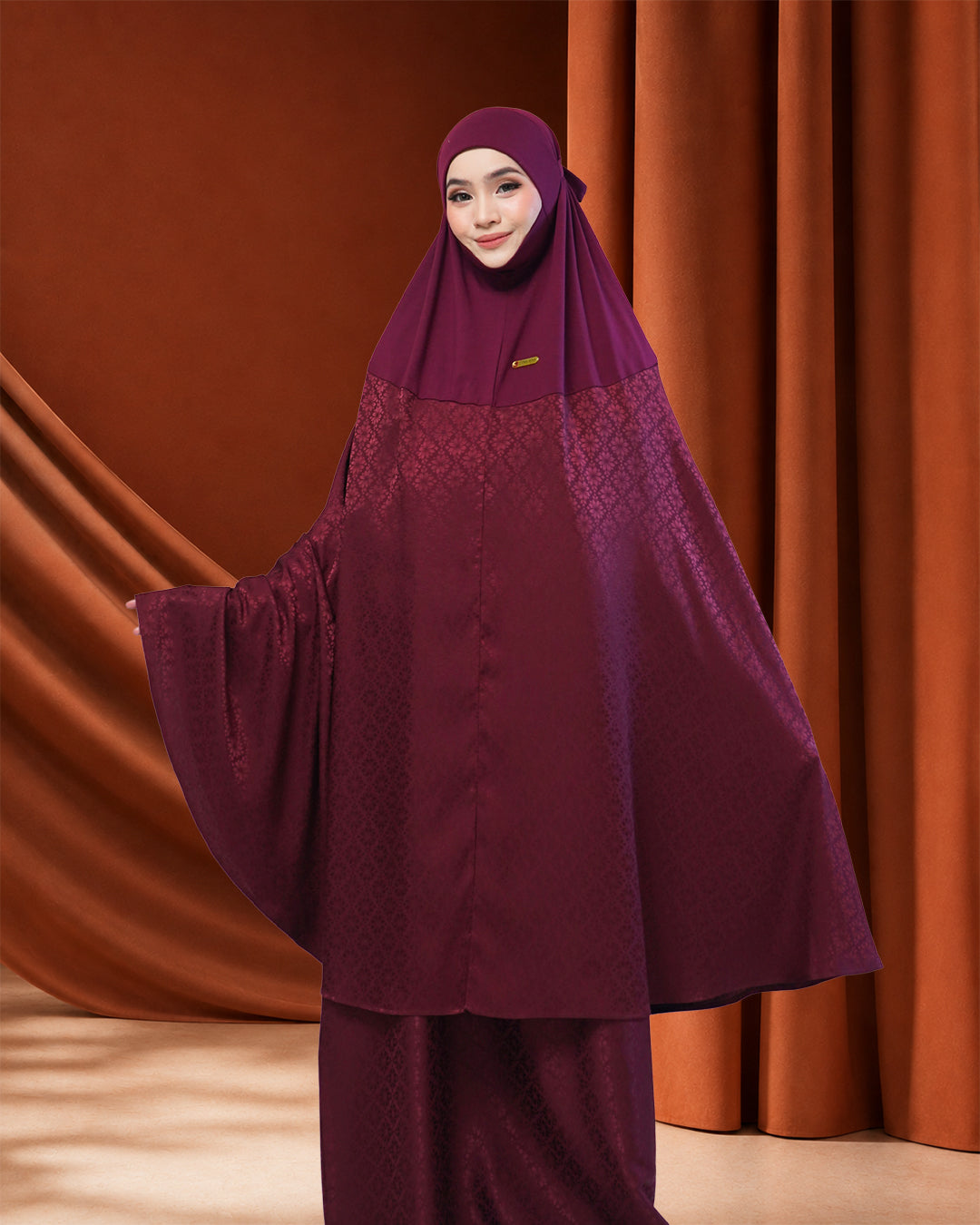 AURA SERI KENCANA IN BURGUNDY