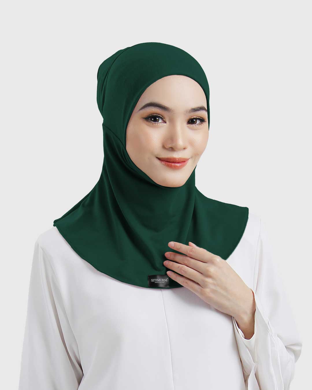 CLASSIC CHIN IN EMERALD GREEN