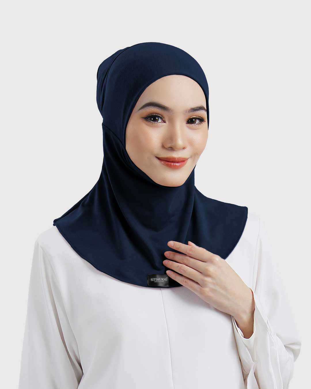 CLASSIC CHIN IN NAVY