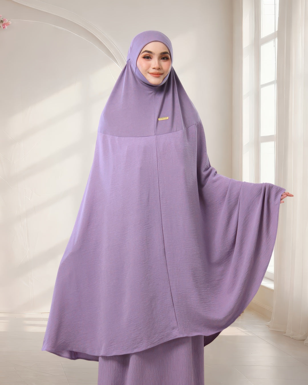 CATALINA IN LILAC