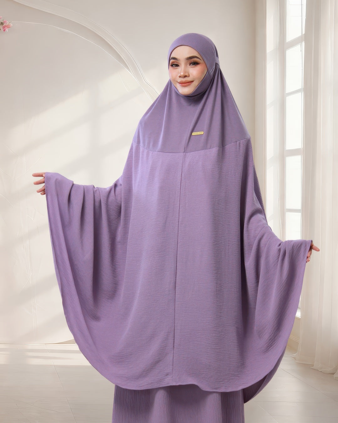 CATALINA IN LILAC