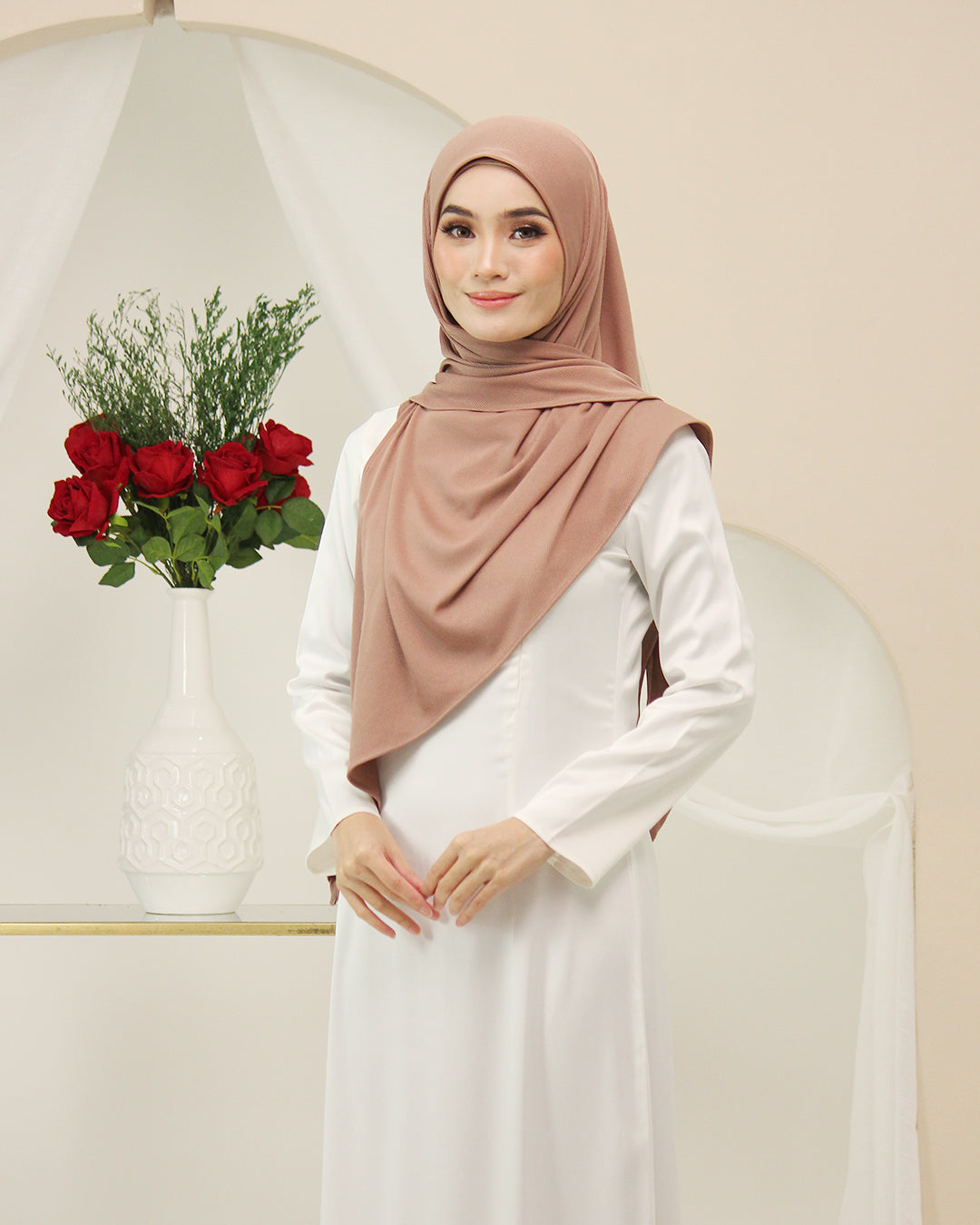 ISABELLA IN CLAY BROWN