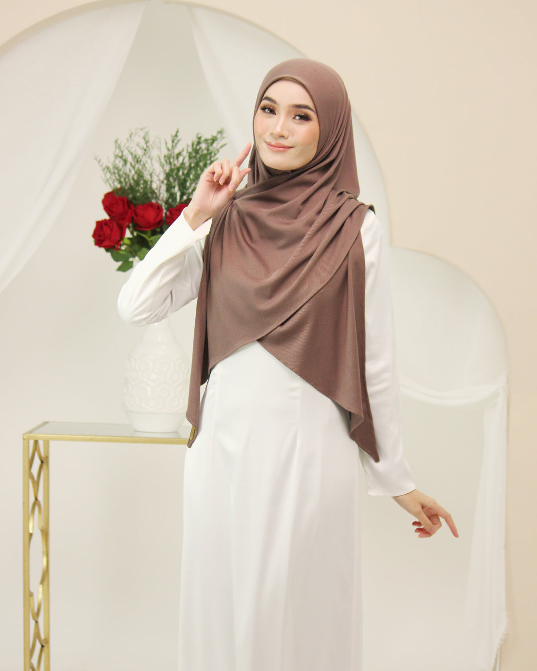 ISABELLA IN COFFEE BROWN