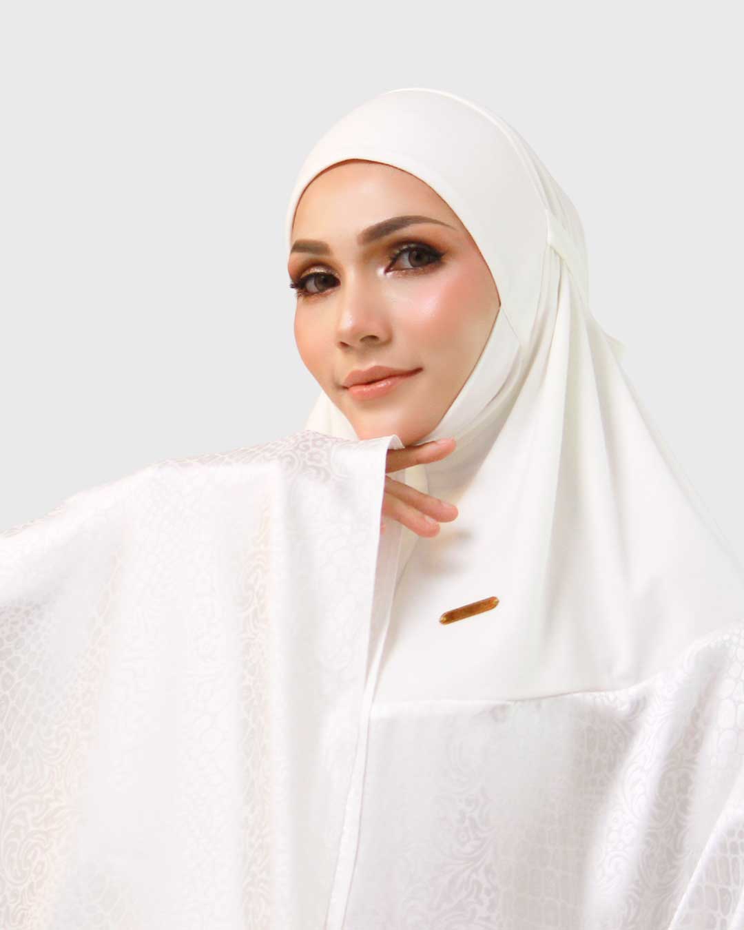AURA BALQIS IN COTTON OFF WHITE