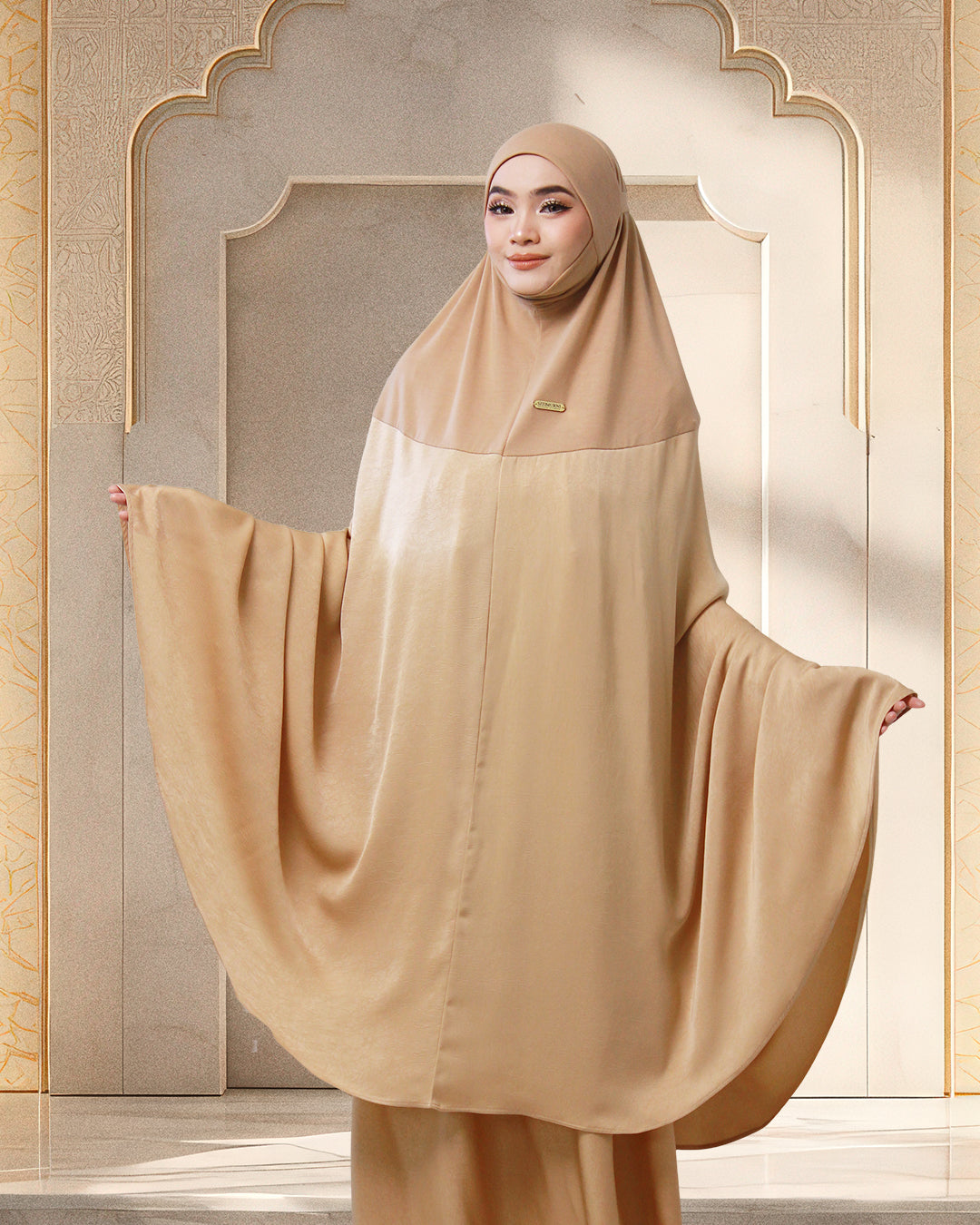 ALWANI IN GOLDEN SAND
