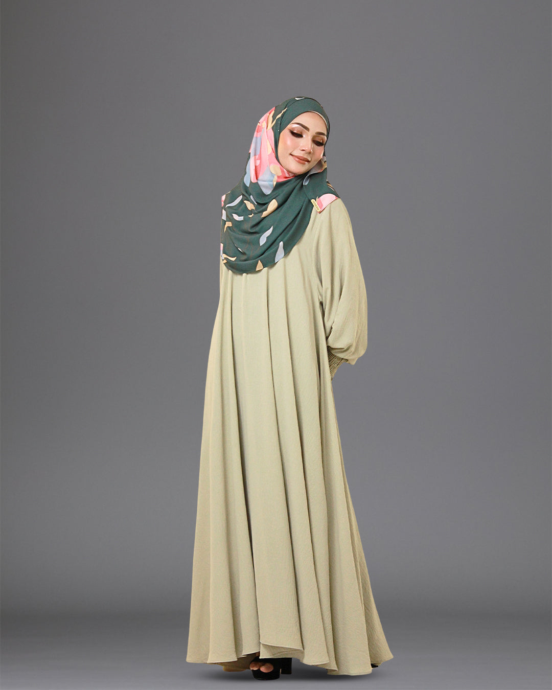 JUBAH ARAFAAH IN GLOSSY GREEN