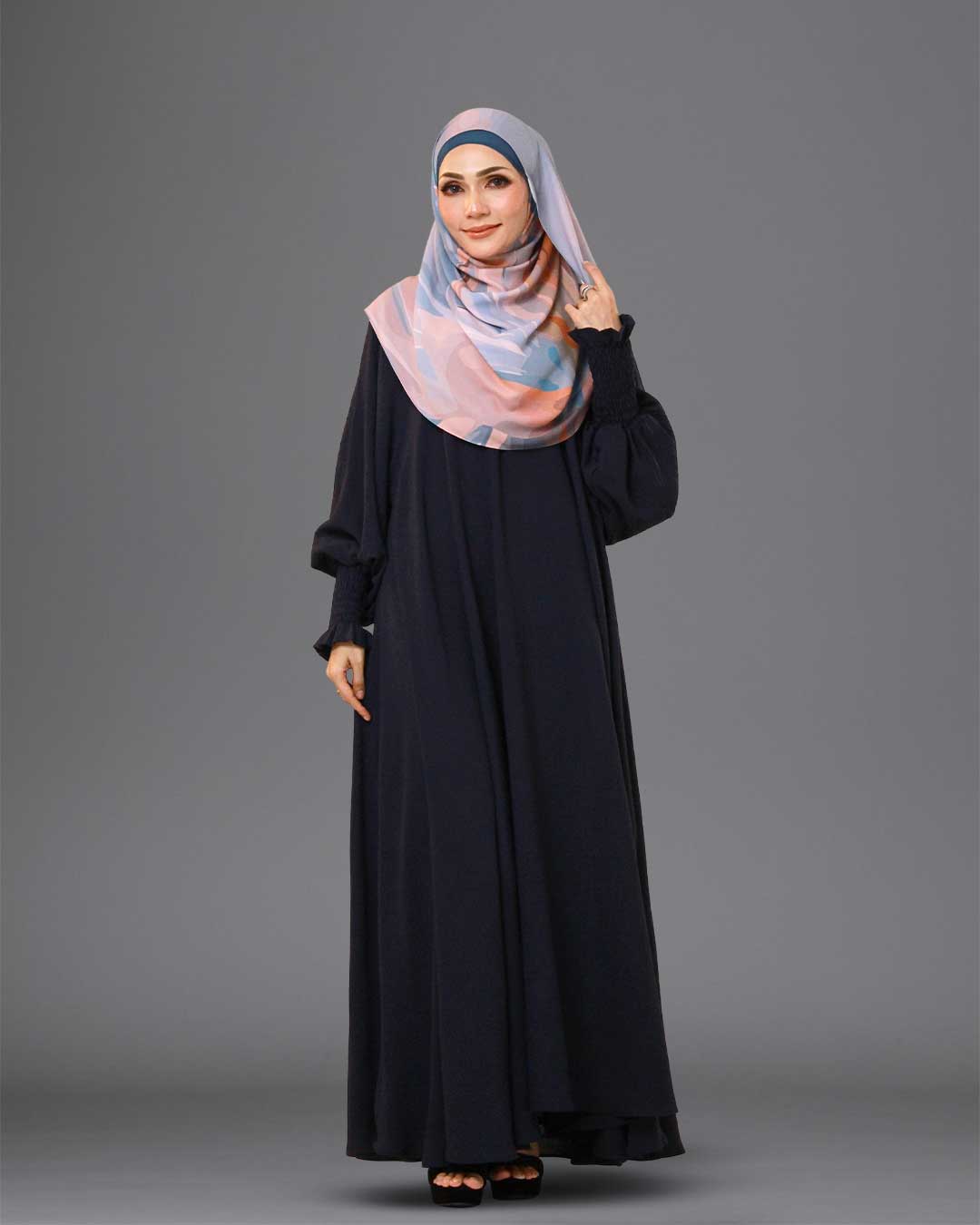 JUBAH ARAFAAH IN GLOSSY NAVY