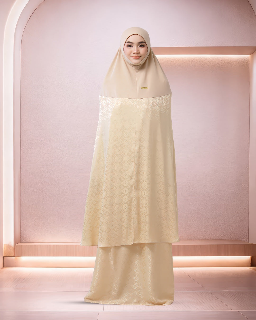 AURA KIRANA IN GOLDEN CREAMY