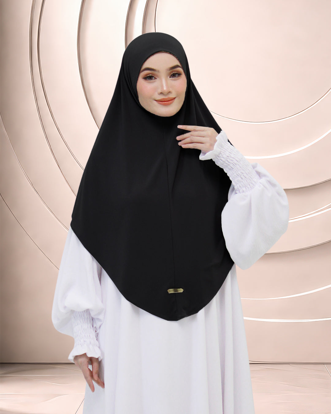 KHADIJAH IN SABLE BLACK