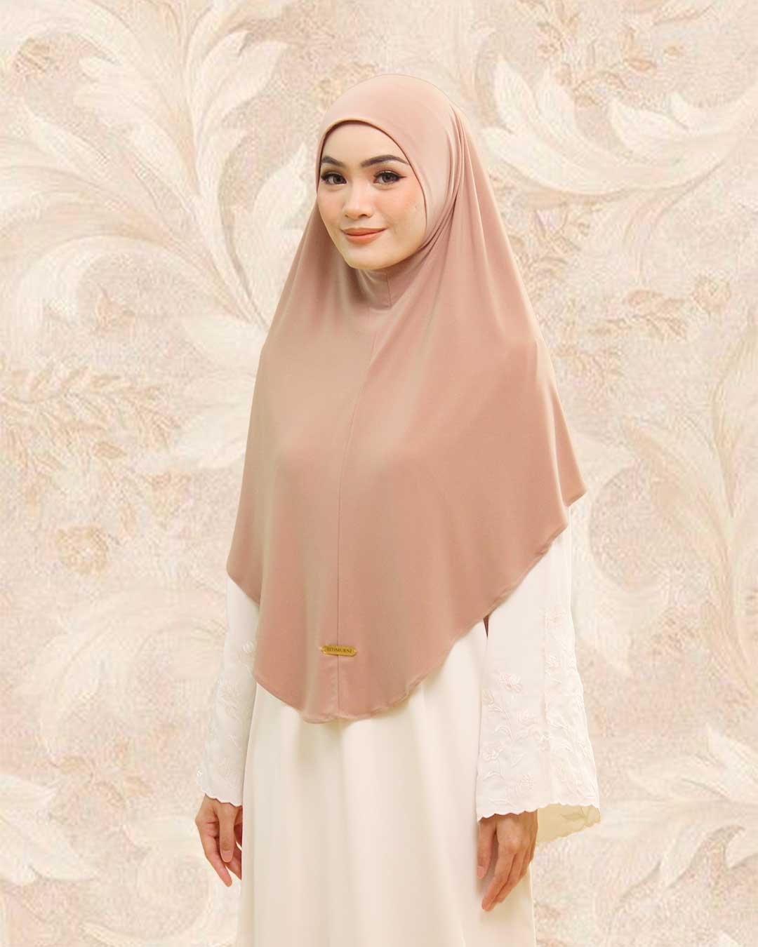 KHADIJAH IN SAND NUDE