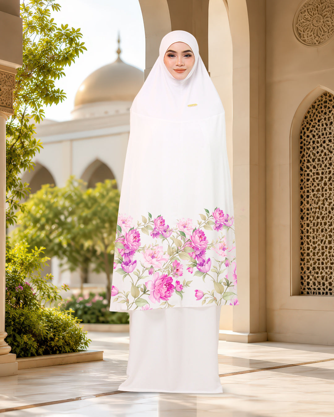 RATNA ALEESYA IN WHITE
