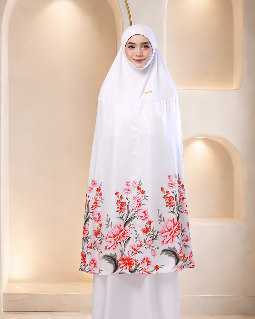 AZZAHARA IN WHITE