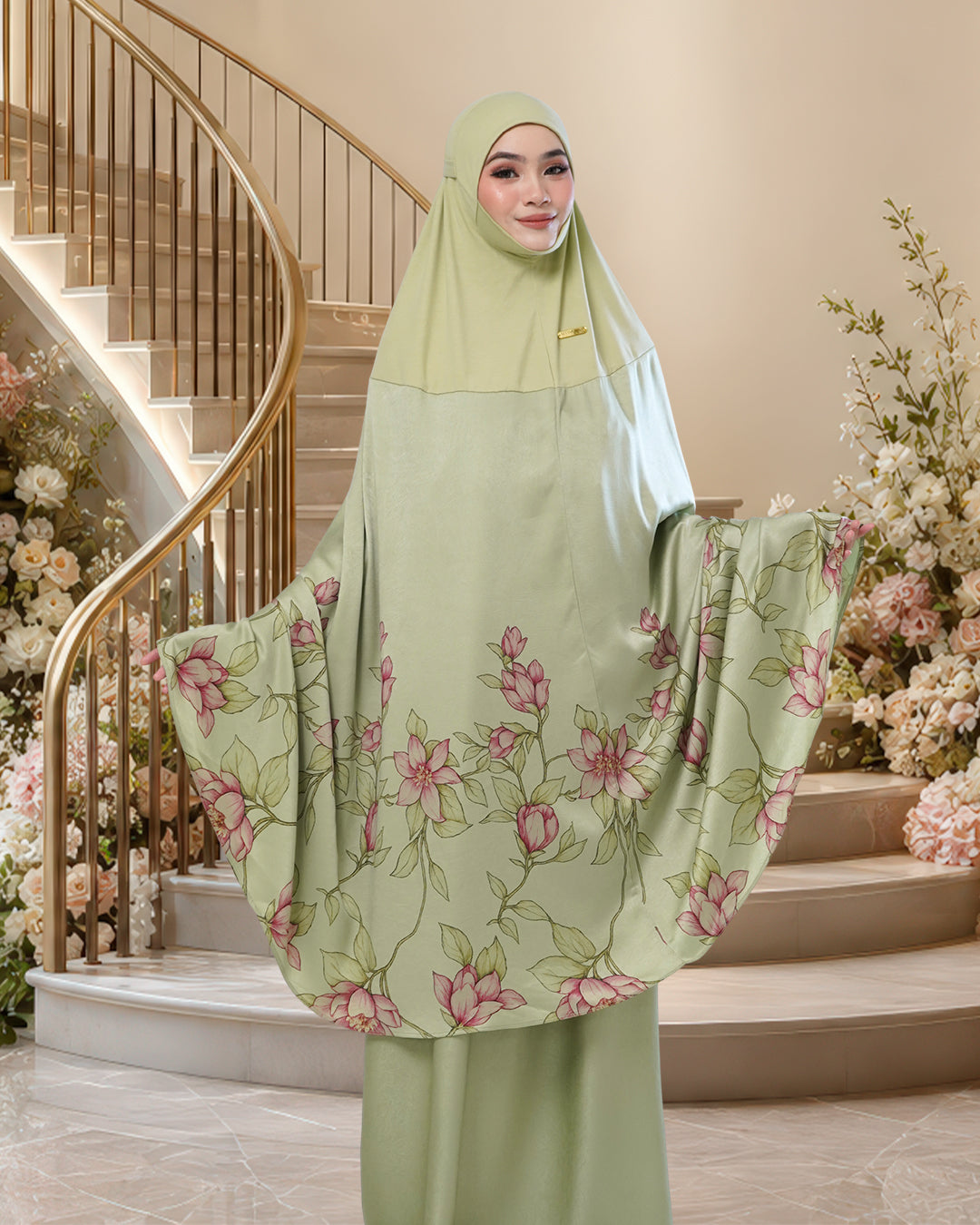 ARIANA ZAHRA IN GREEN