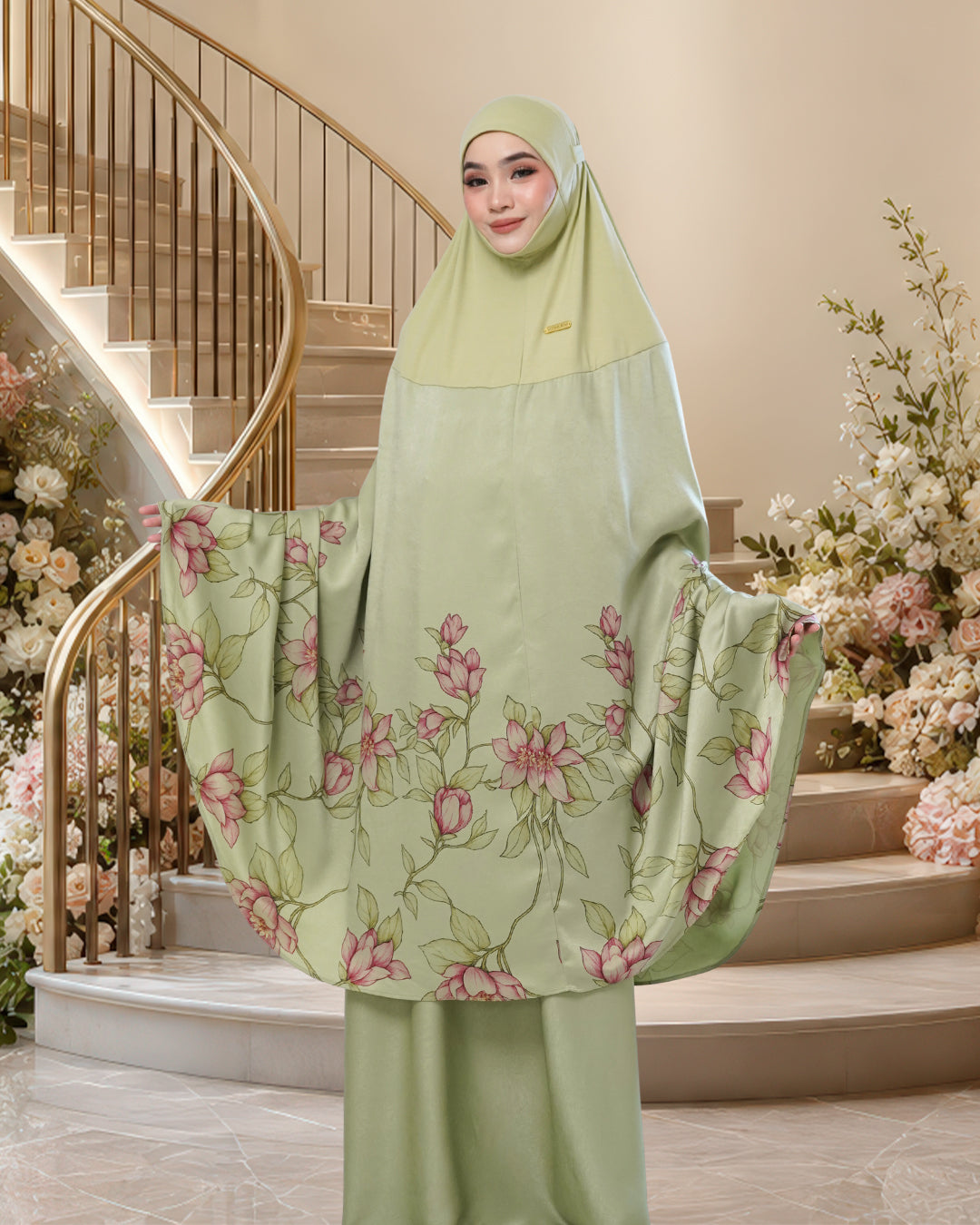 ARIANA ZAHRA IN GREEN