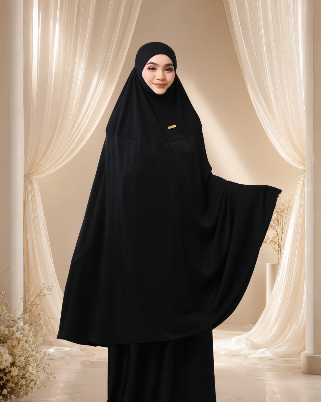 ALWANI IN LEATHER BLACK
