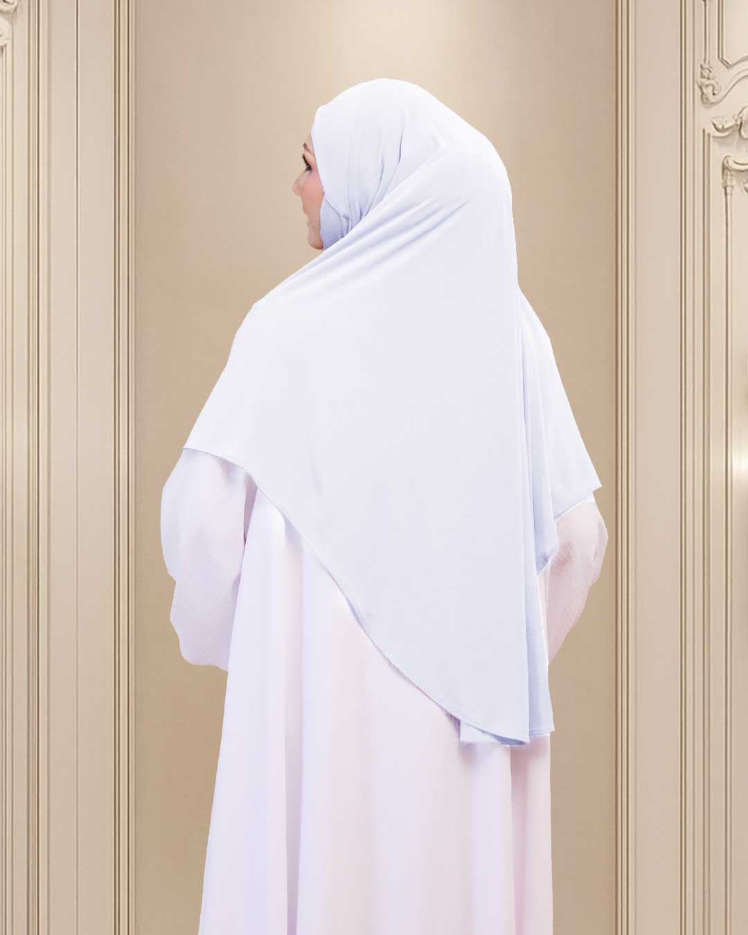 LUTFIYYAH IN AURA WHITE