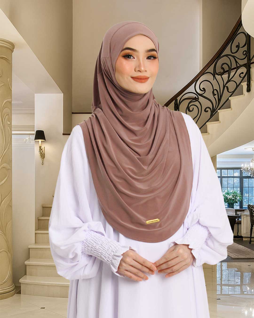 MARIYA IN SAND LATTE