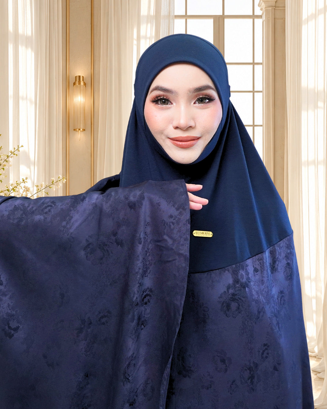 AURA KESUMA IN NAVY