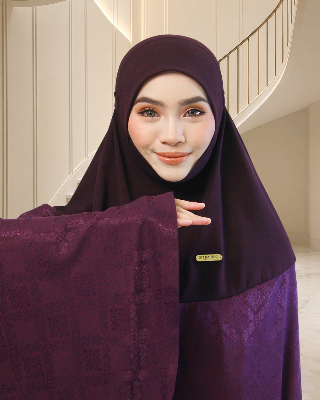 AURA MAHSURI IN PURPLE