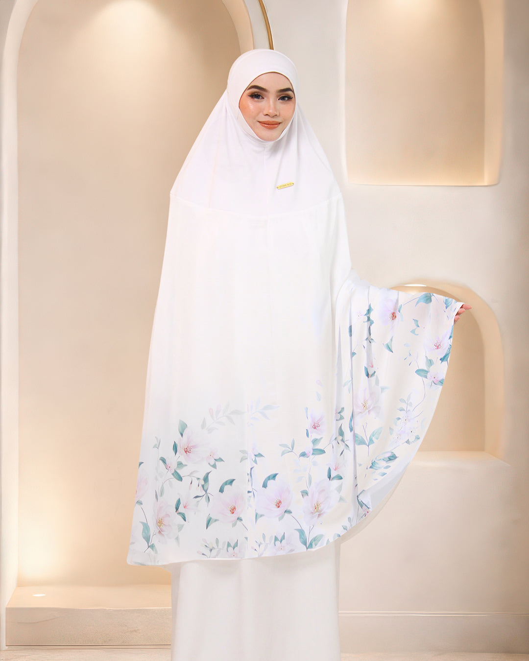 QAIREEN ALYA IN WHITE