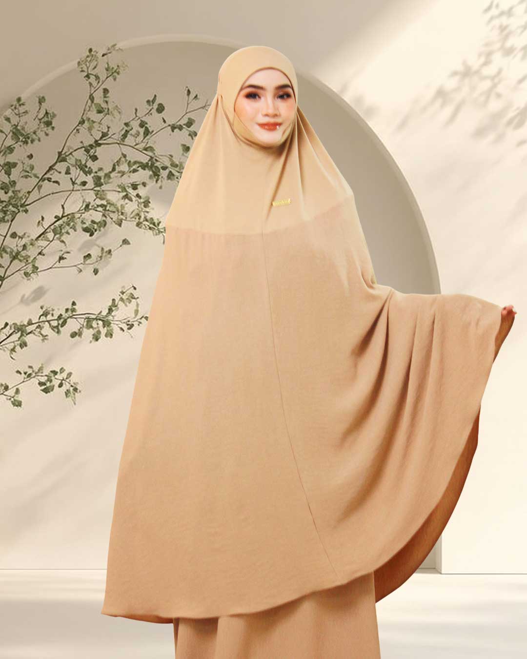 CATALINA IN SANDY NUDE