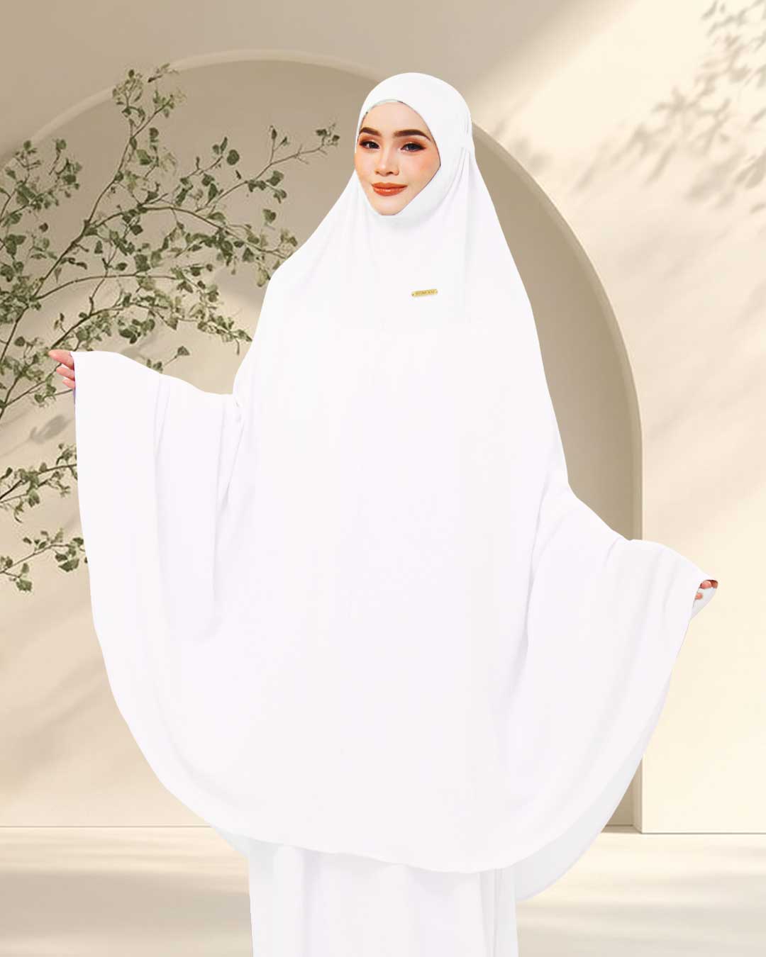 CATALINA IN SNOW WHITE