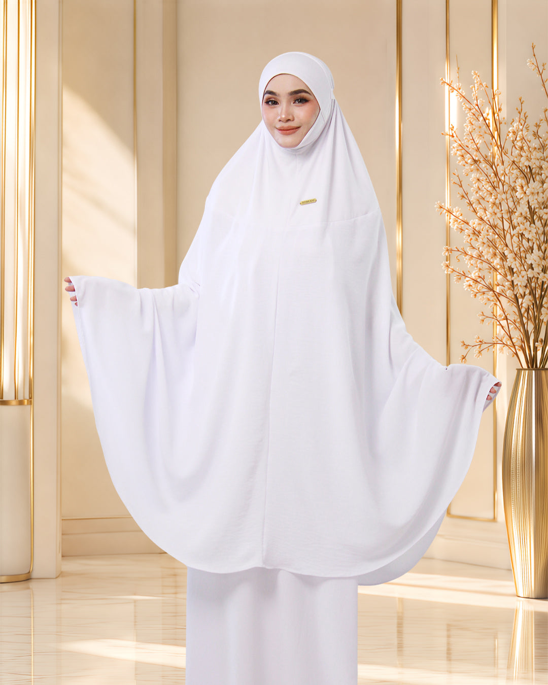 CATALINA IN SNOW WHITE