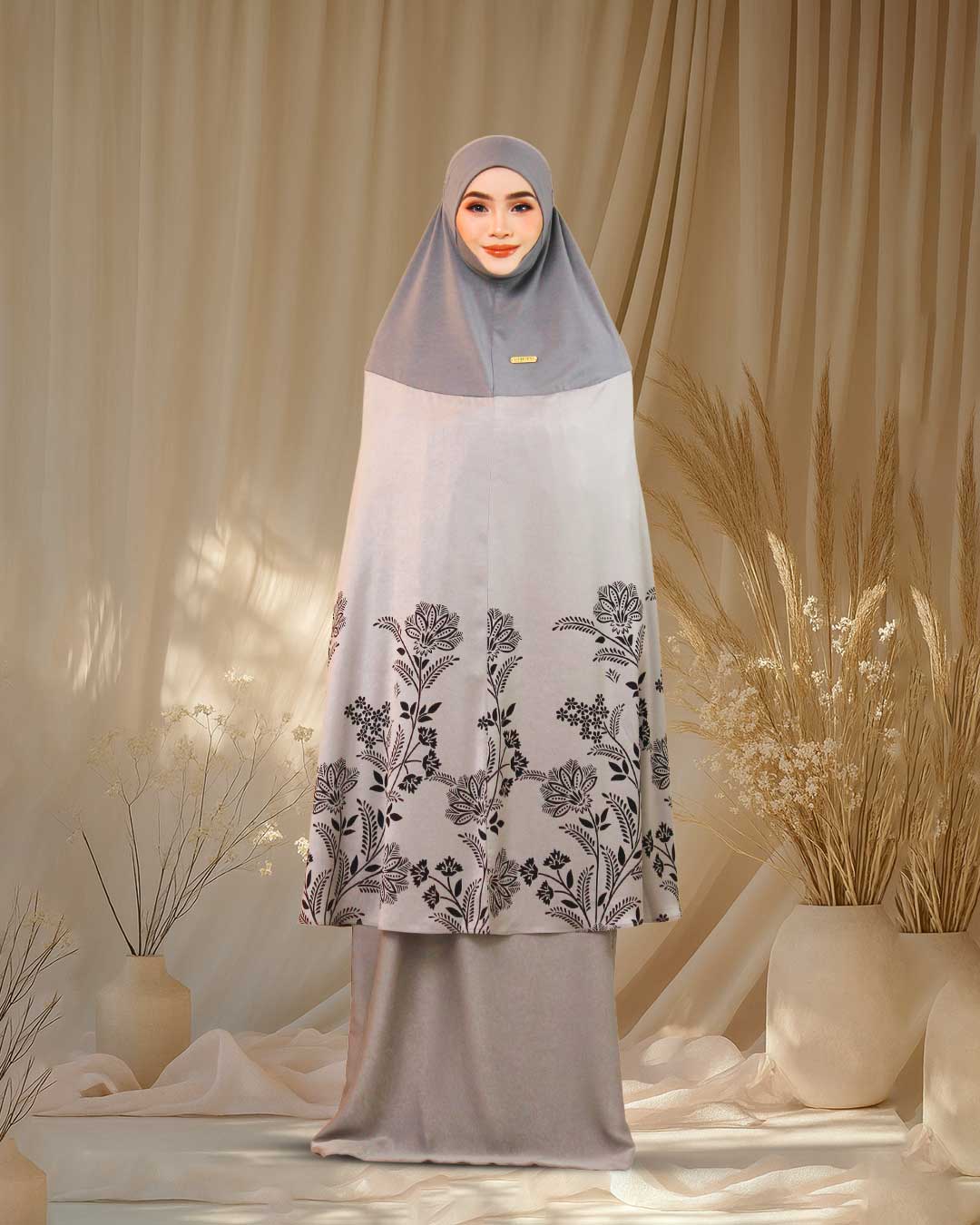 AVELIA ZAHRA IN GREY