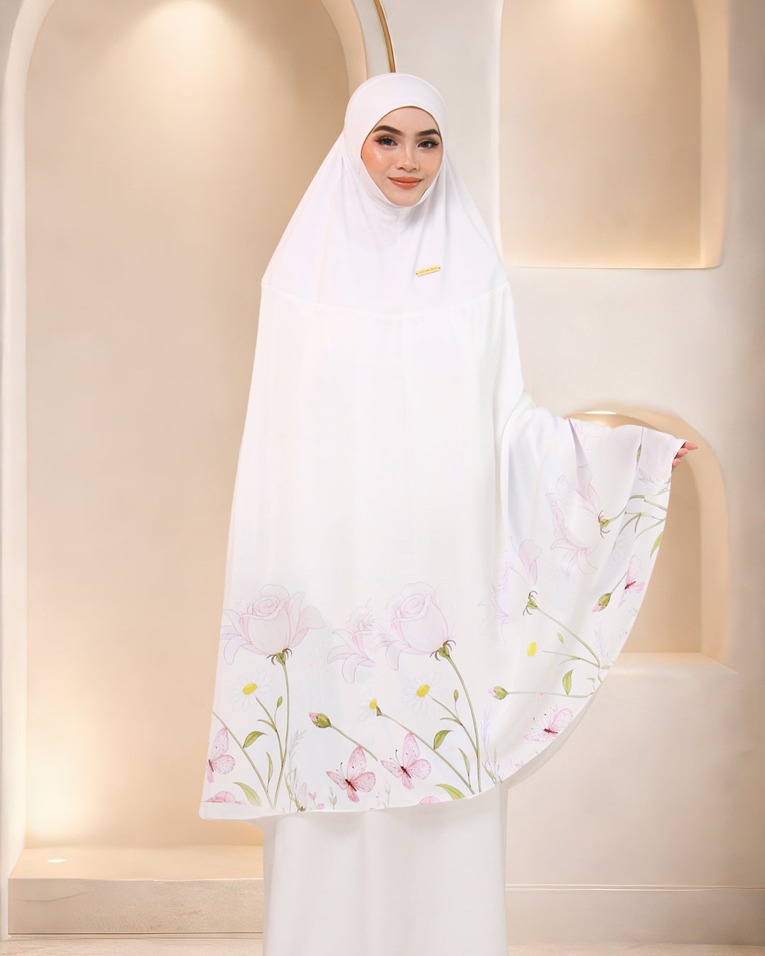 WARDA AMANI IN WHITE