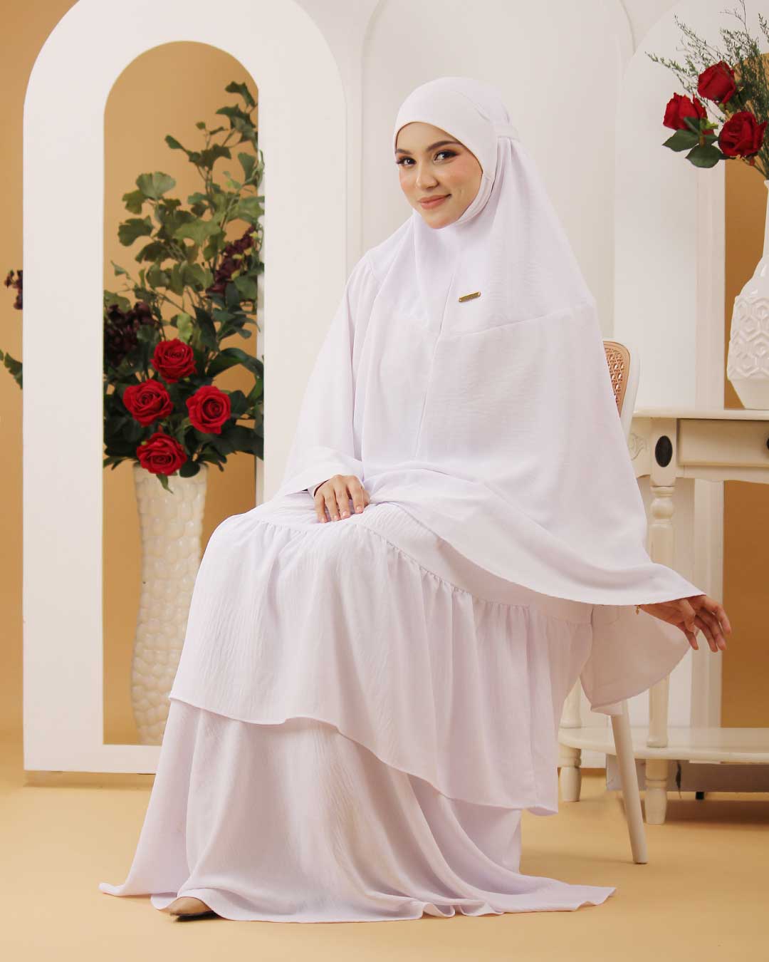 CELIEN IN WHITE HARMONY