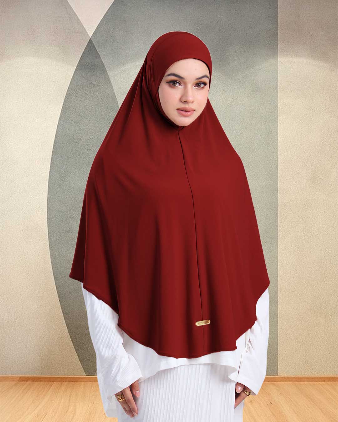 ZALEHA IN GLOSSY MAROON