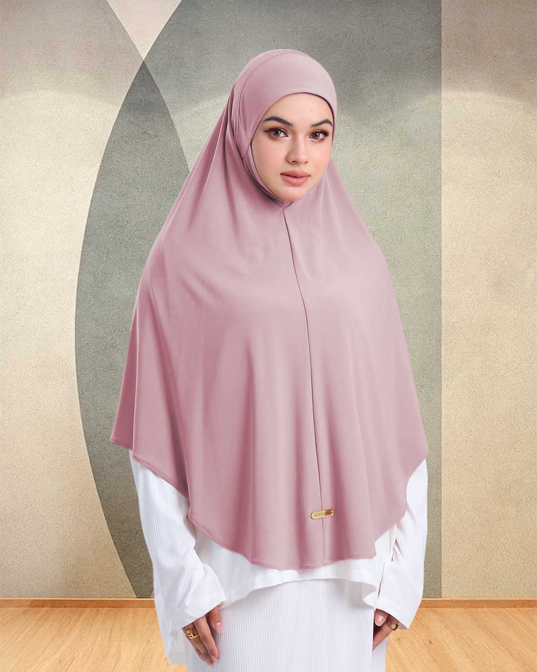ZALEHA IN PINKY