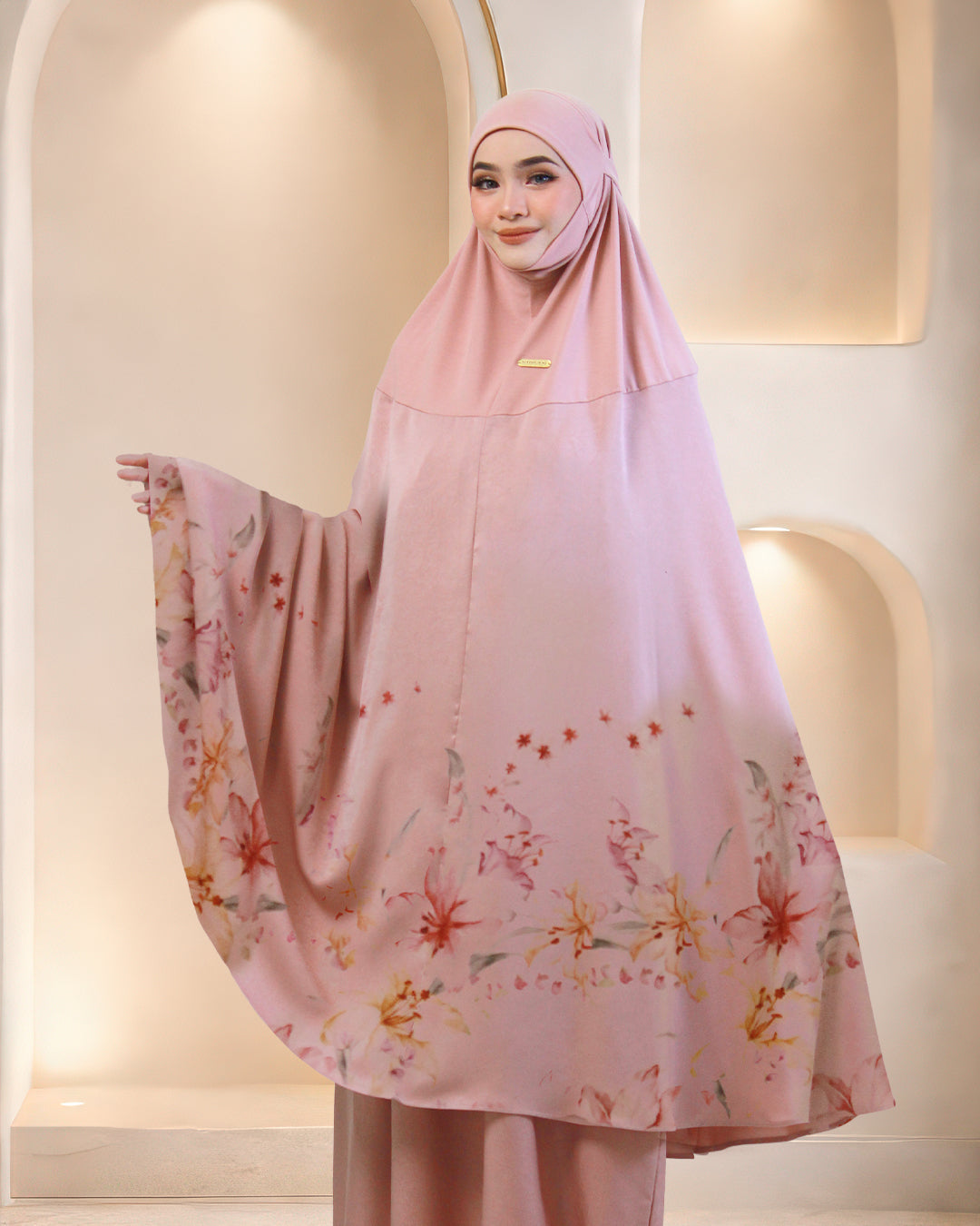 ZAHRATUL IN PINK LACE