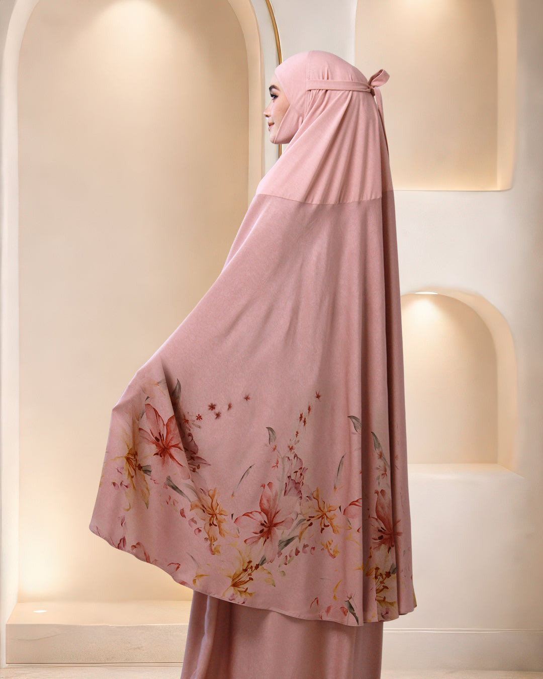 ZAHRATUL IN PINK LACE