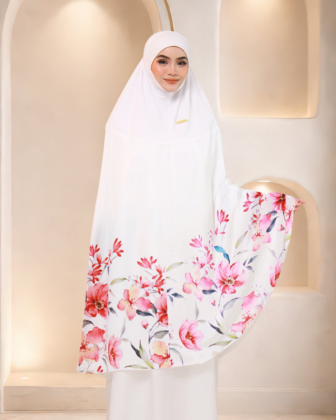 ZARA QISTINA IN WHITE